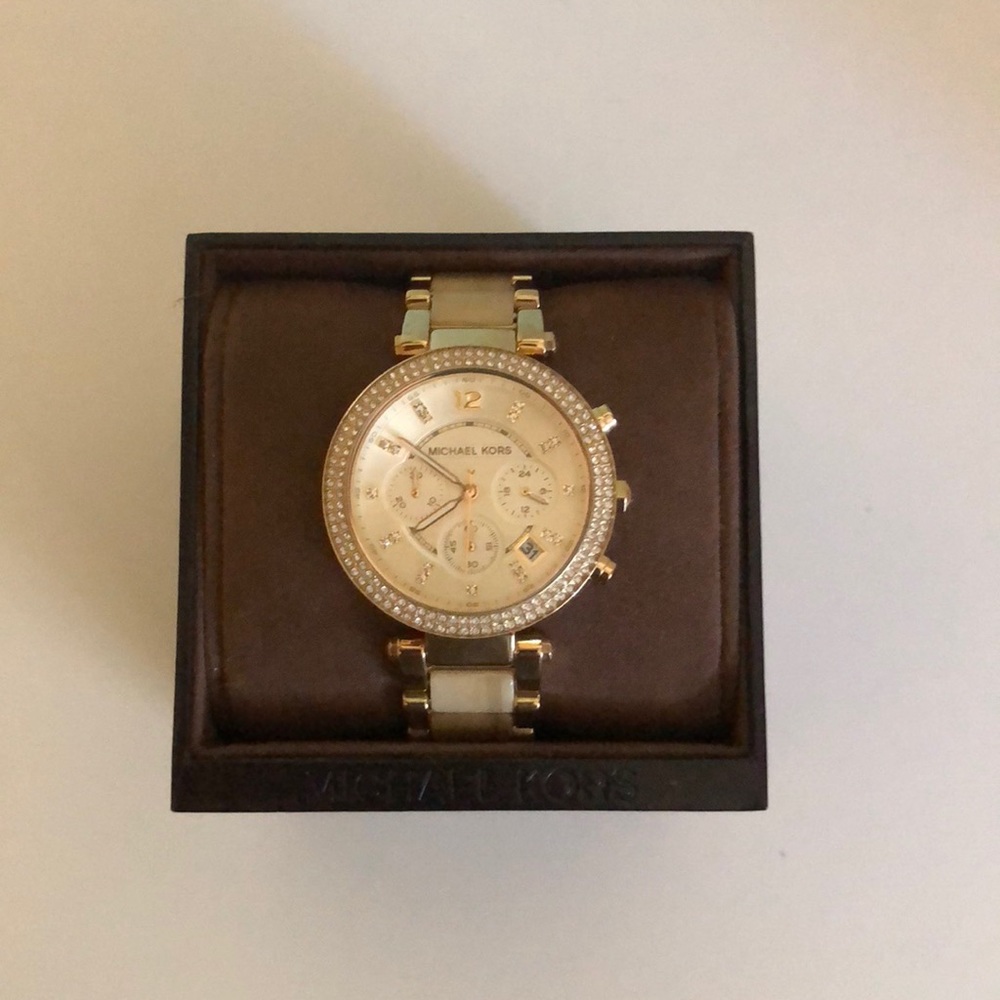 Michael Kors 2 toned Parker watch in gold
